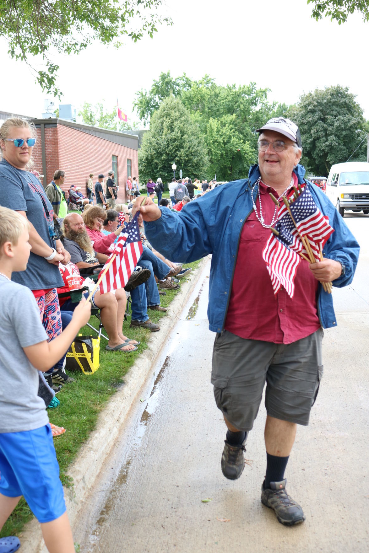 Parade 12